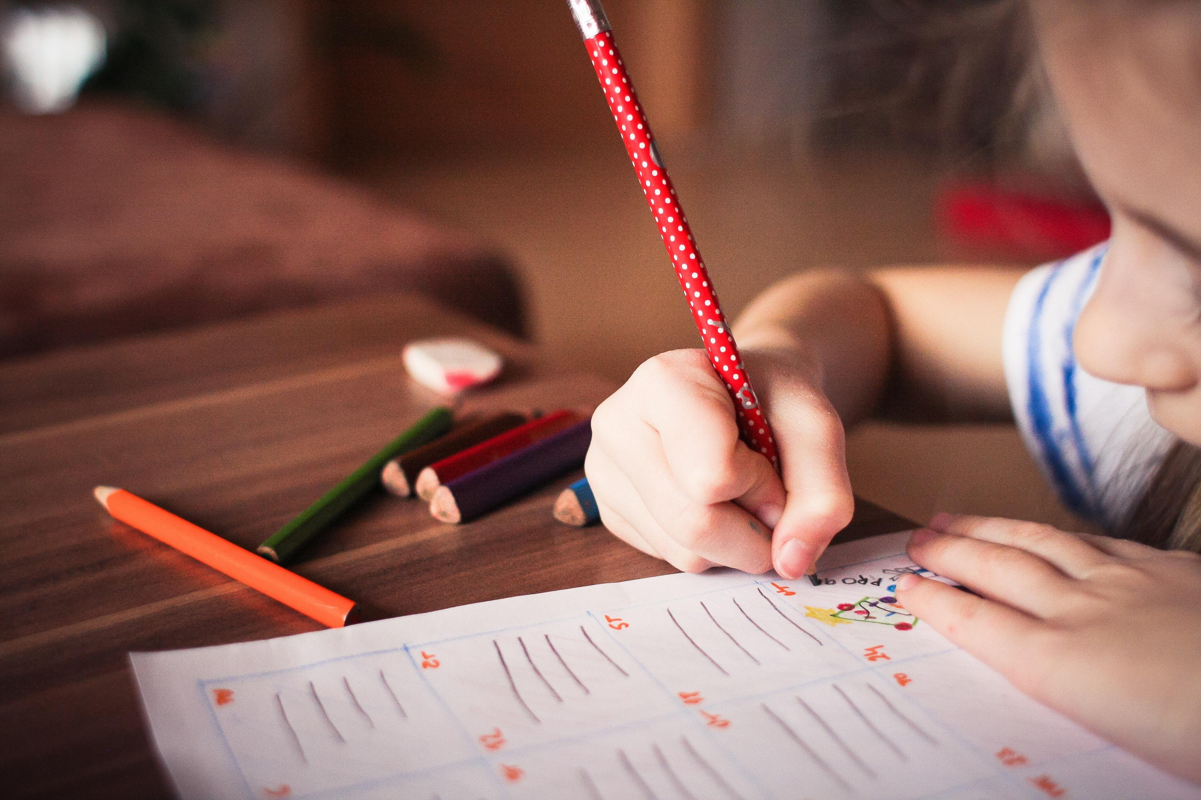 blur child classroom 256468 1