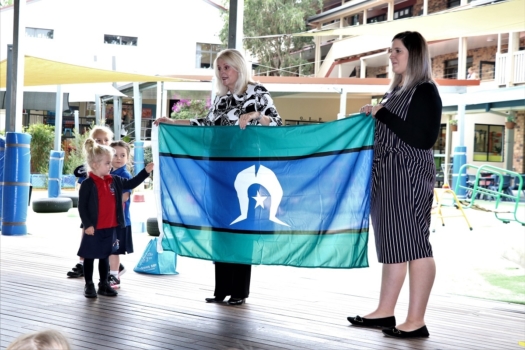 Presentation Of Flags To Kindy 10