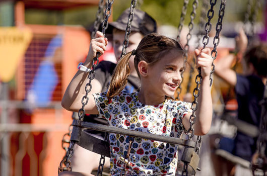 Carnival 2018 Girl Swing Ride