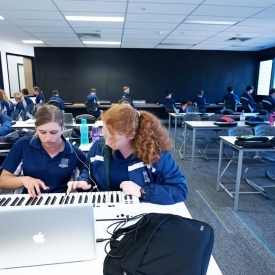 20900994 653807348151963 902374523917546502 O