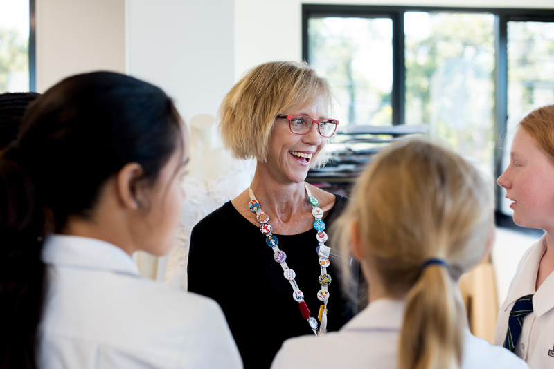 Rosana Niven Mrs Harwin Art Building Community With Year7S 1