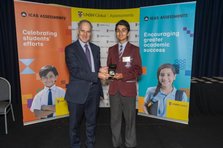 191202 0205 2448X1633 1438141