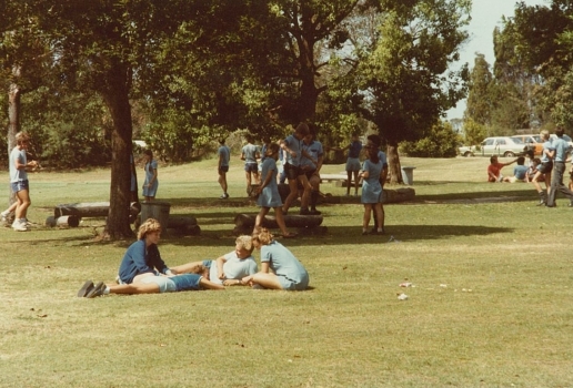 1983 Students At Lunch
