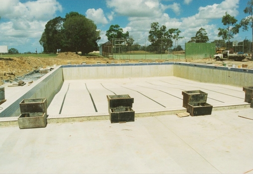 1988 Building The Pool