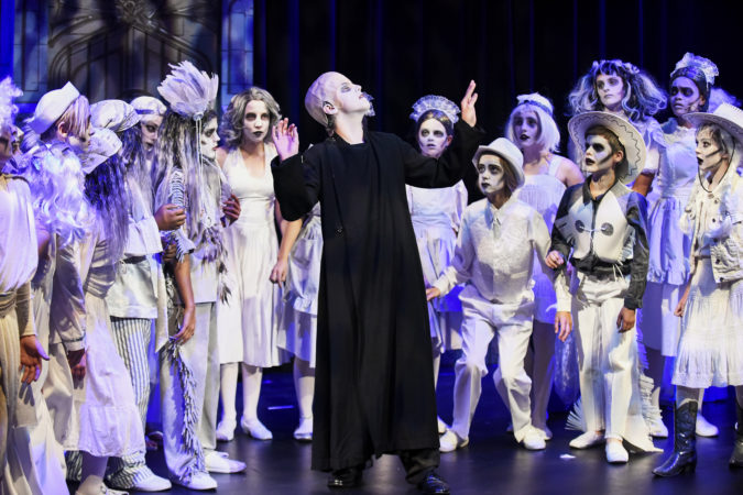 Addams 1