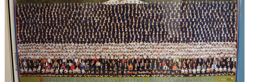 Whole School Photo 2013 20 Years 926X300