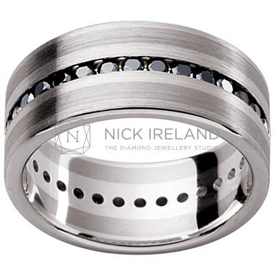 GW24 / 18ct and 9ct White Gold diamond set gents wedding ring