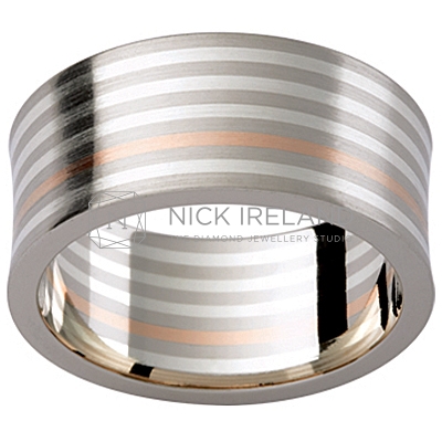 GW30 / Multi colour 18ct and 9ct Gents Wedding Ring