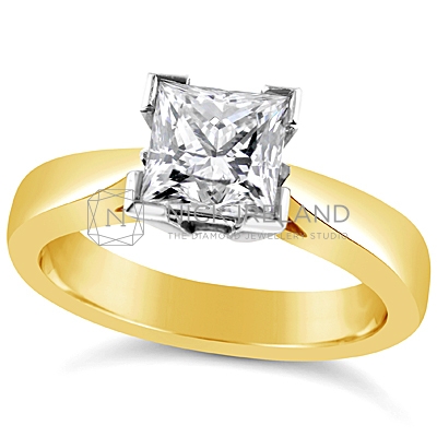 FSDS4/ 18ct Gold 1.25ct Princess Solitaire Engagement Ring