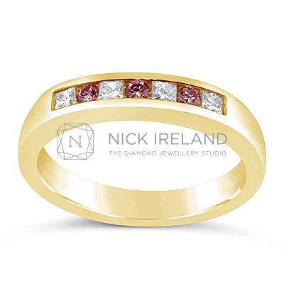 DJSP9/18ct Argyle Pink and White Diamond Wedding Ring