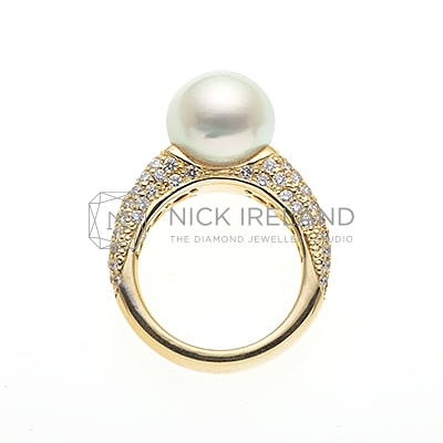 PJ14 / 18ct Yellow Gold South Sea Pearl and Diamond Ring