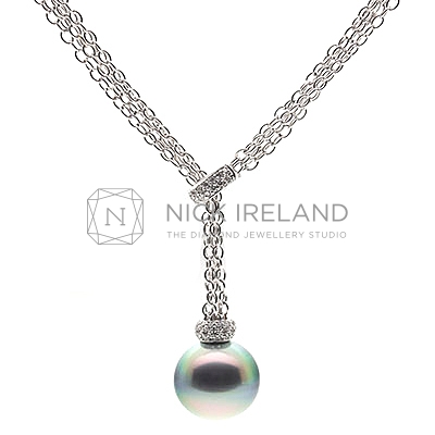 PJ17 / Tahitian Pearl and Diamond 18ct White Gold Necklace