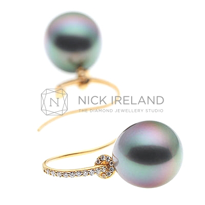 PJ5 / 18ct Yellow Gold Tahitian Pearl and Diamond Earrings