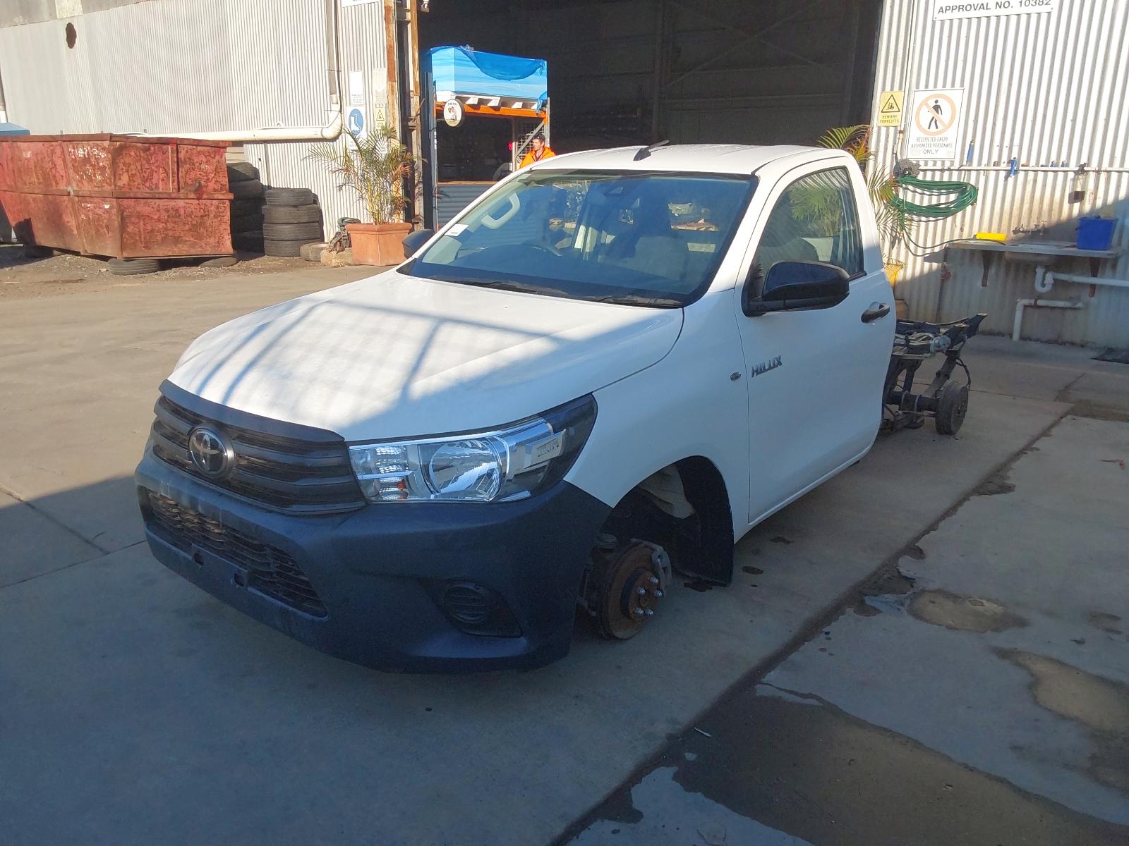 View Auto part Wiper Arm Toyota Hilux 2021