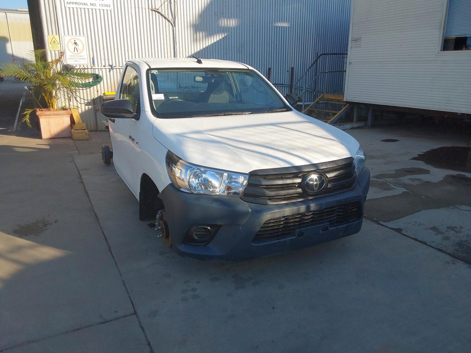 View Auto part Wiper Arm Toyota Hilux 2021