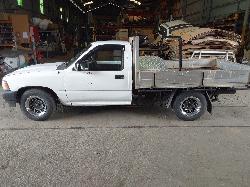 View Auto part Grille Toyota Hilux 1989