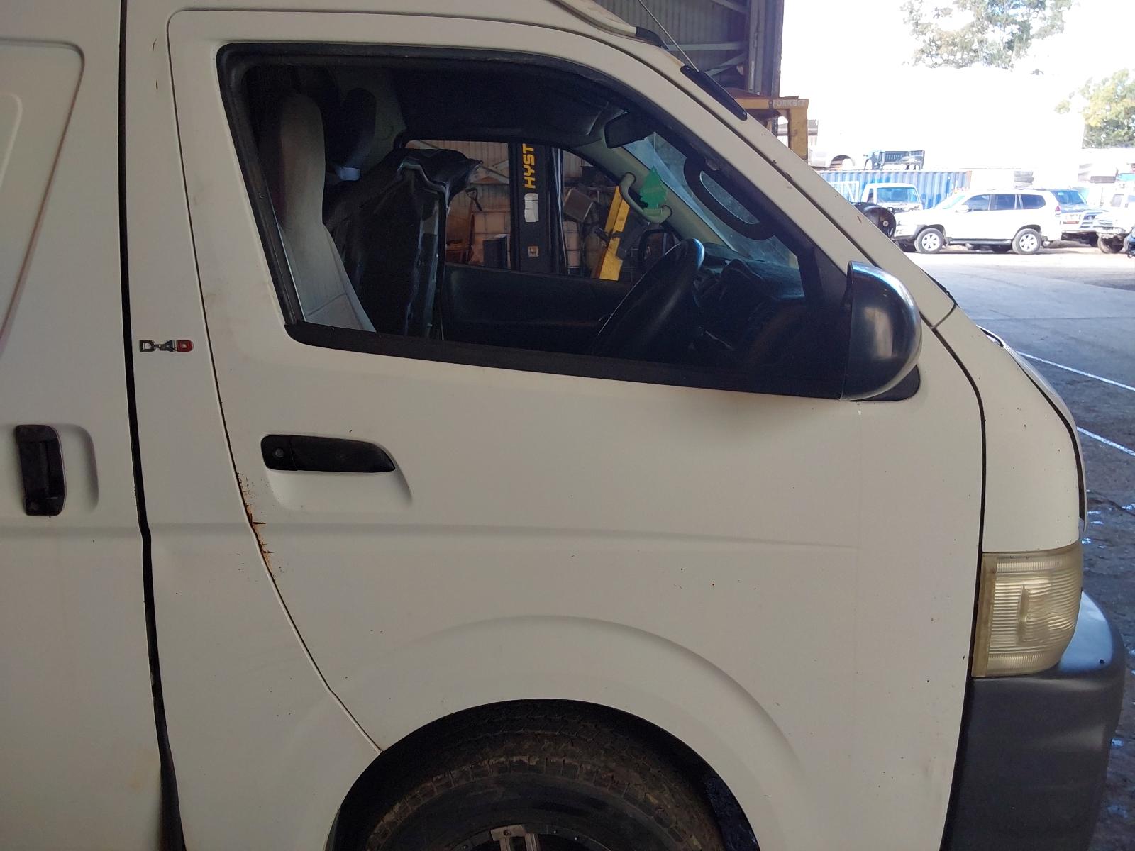 View Auto part Door/Boot/Gate Lock Toyota Hiace 2005