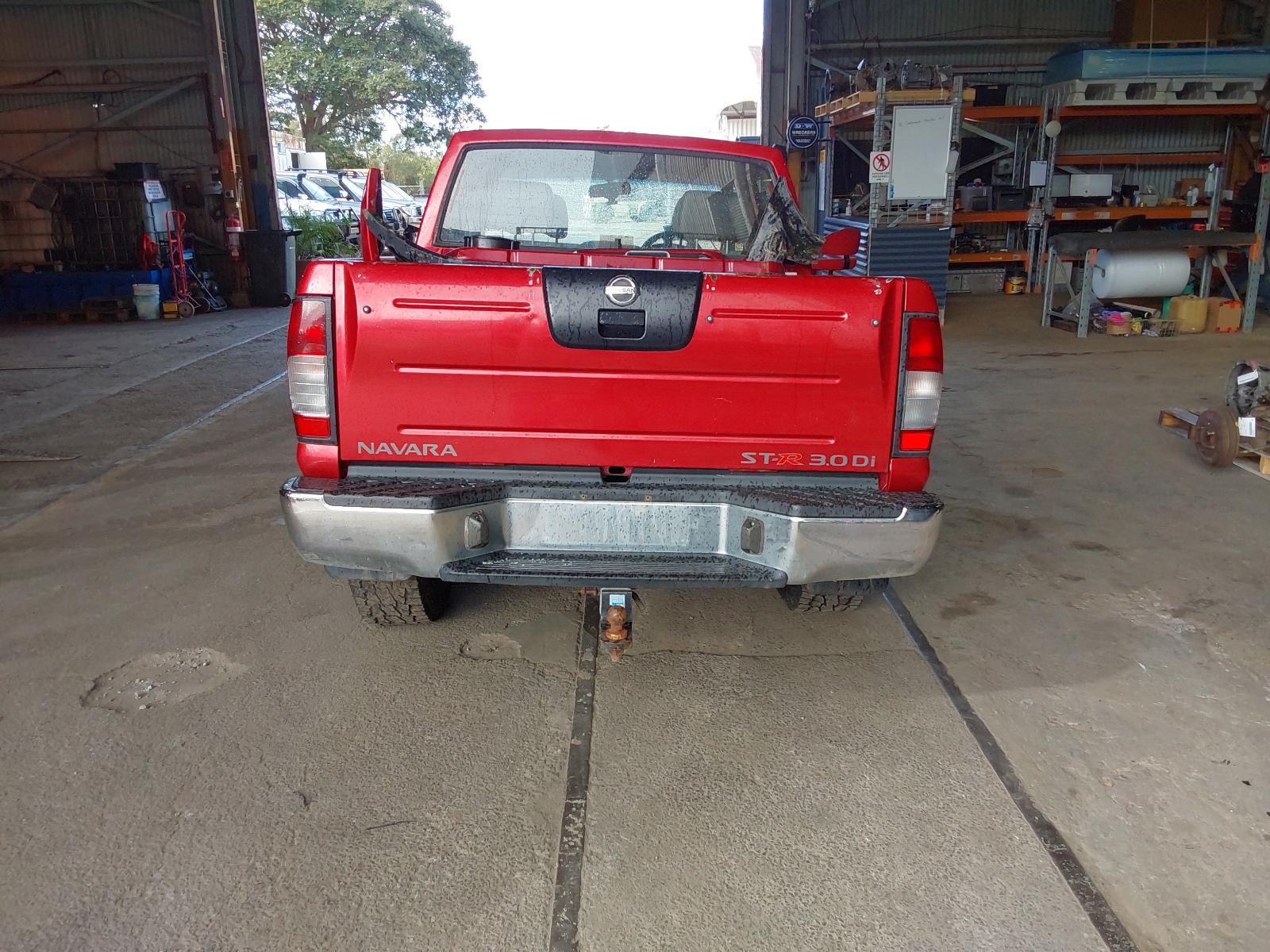View Auto part Towbar Nissan Navara 2006