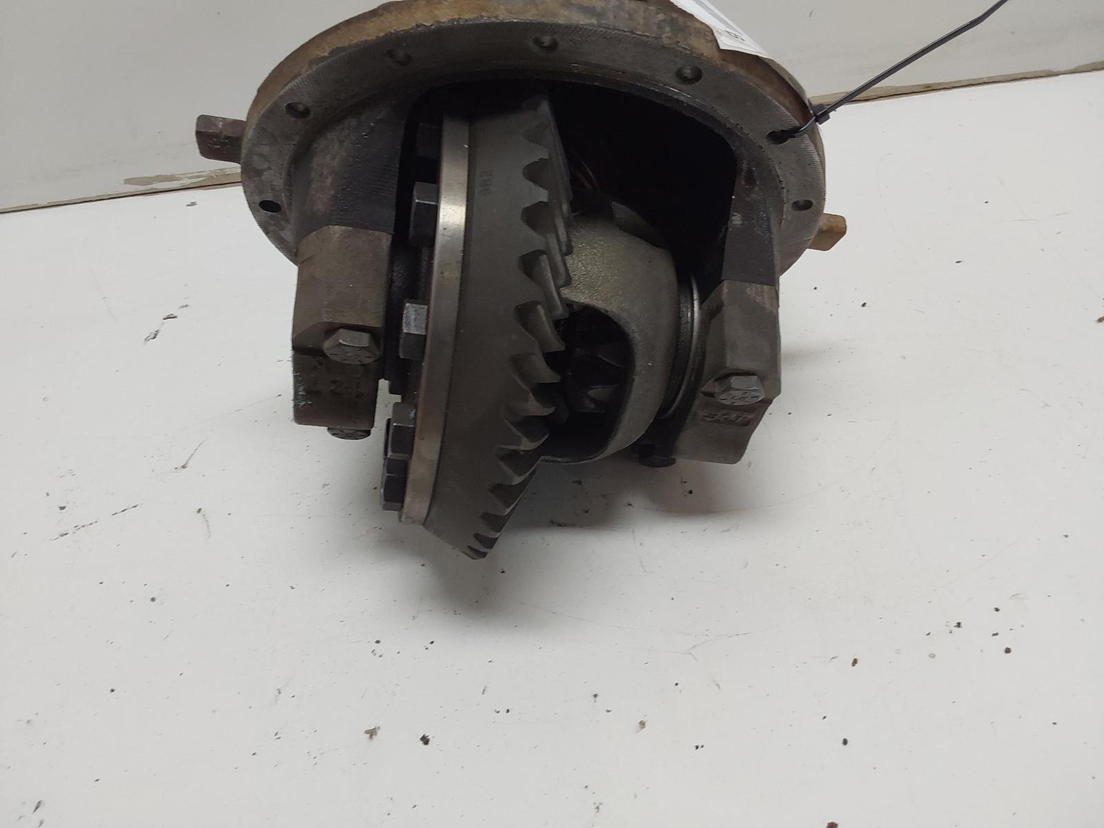 View Auto part Differential Centre Mazda Bt50 2015