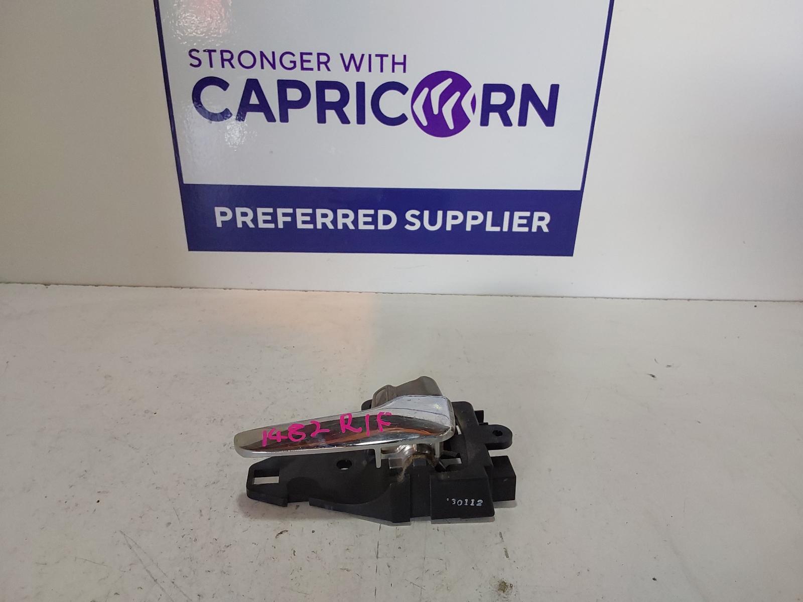 View Auto part Door Handle Mitsubishi Triton 2013