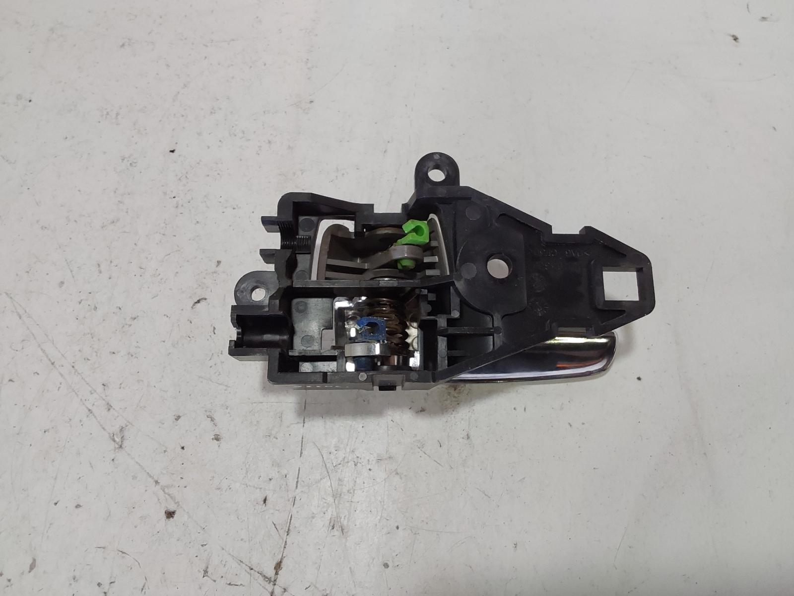 View Auto part Door Handle Mitsubishi Triton 2013