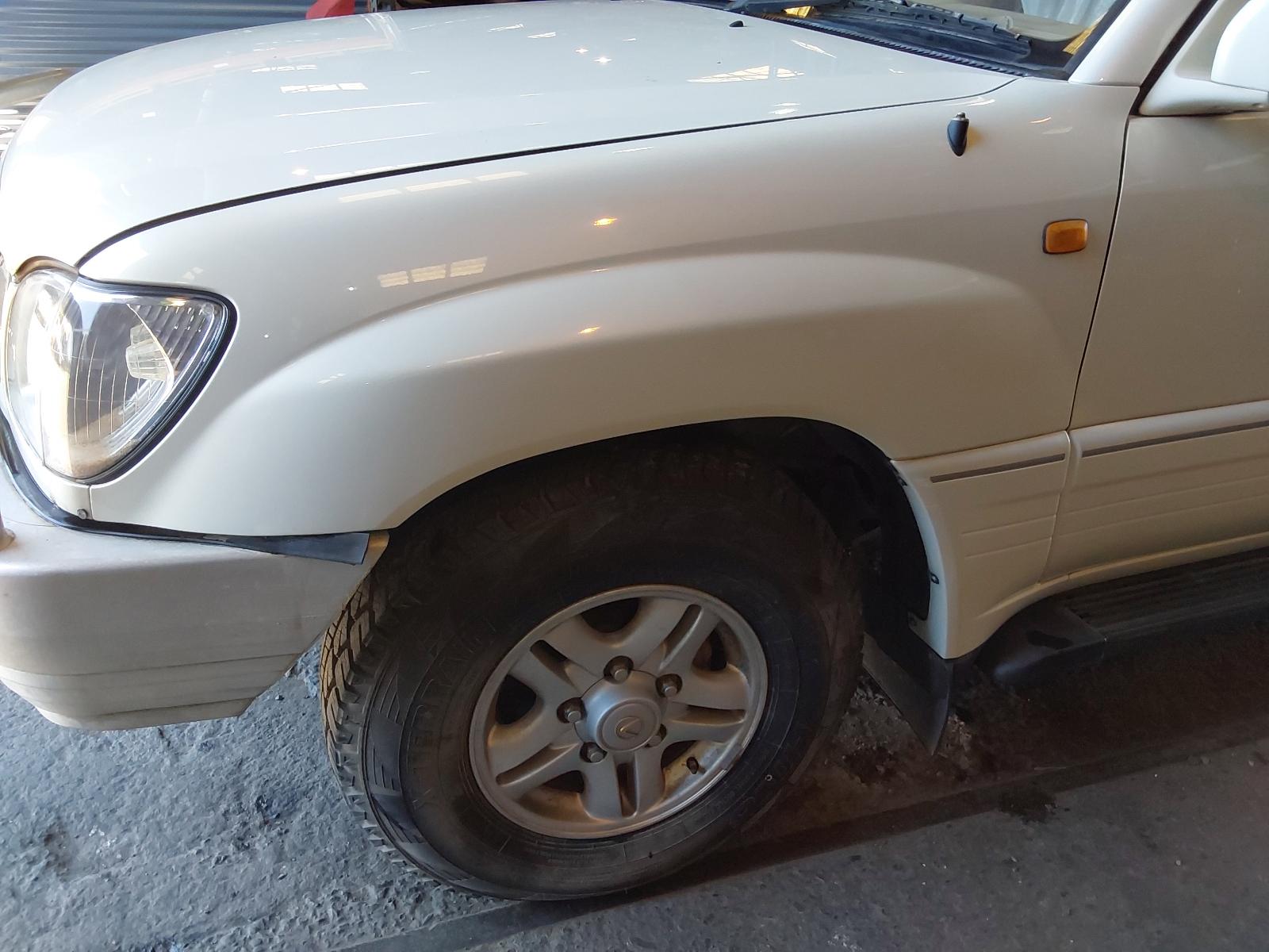 View Auto part Fuel Tank Lexus Lx470 1999