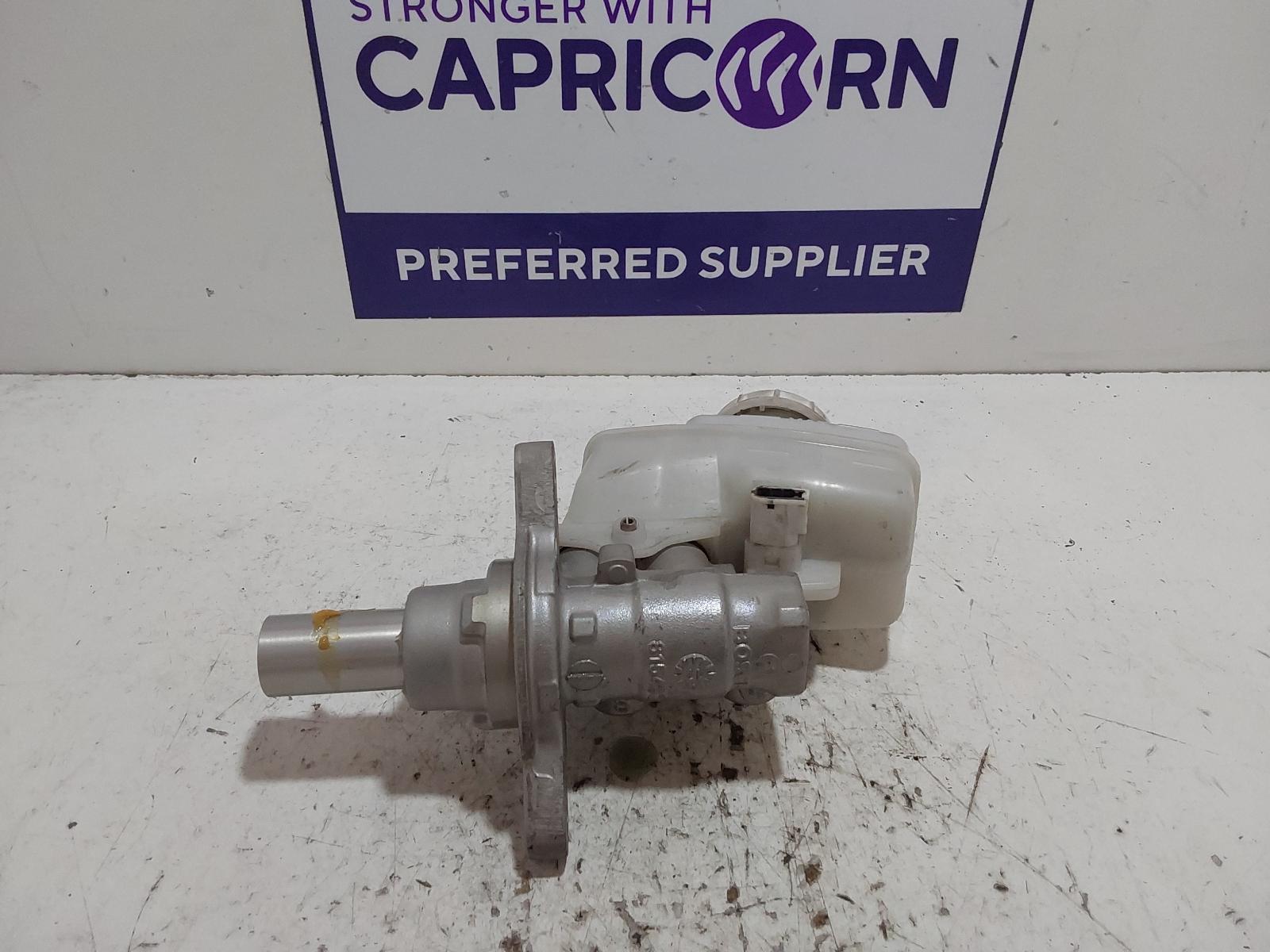 View Auto part Master Cylinder Mitsubishi Triton 2017