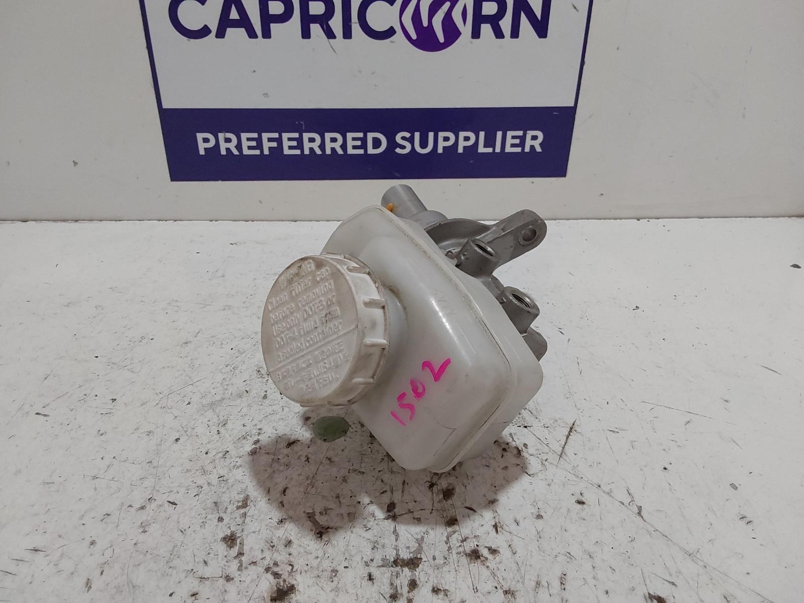 View Auto part Master Cylinder Mitsubishi Triton 2017