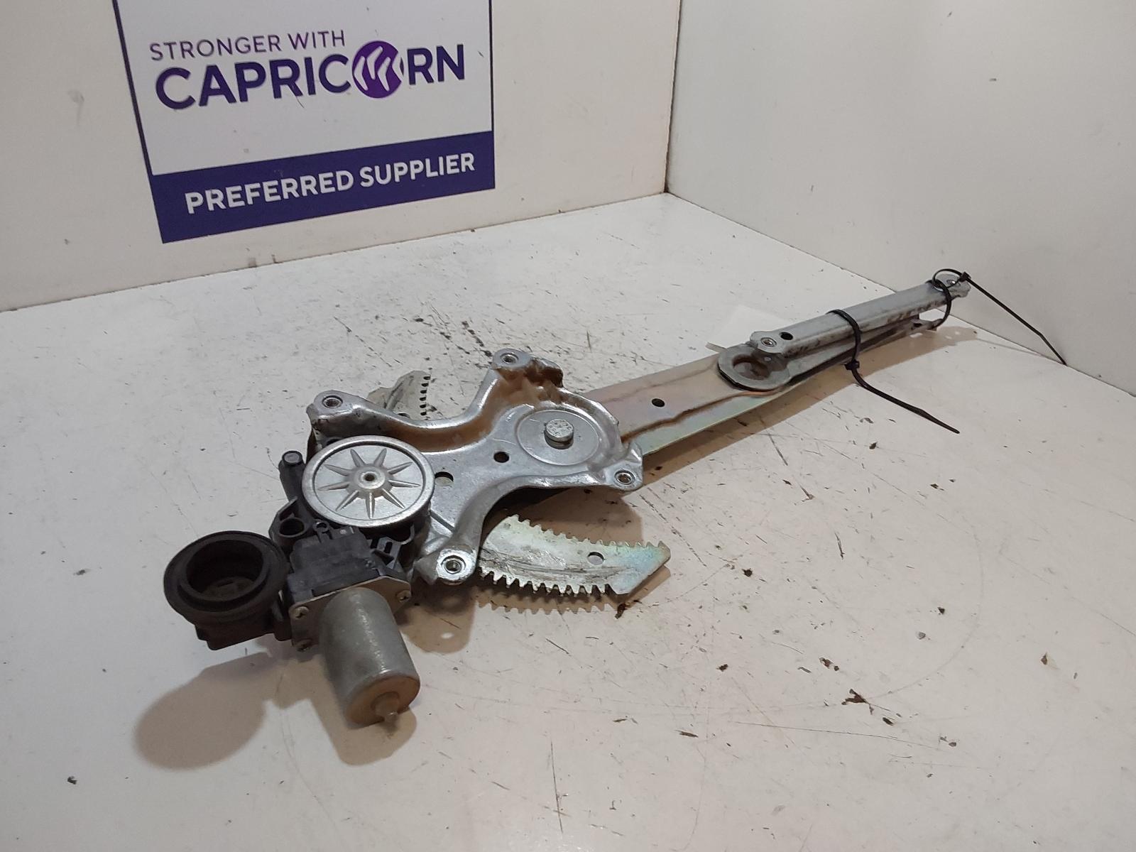 View Auto part Left Front Window Reg/Motor Toyota Hilux 2021