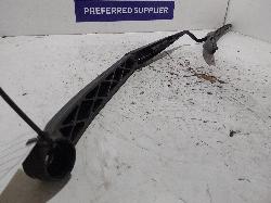 View Auto part Wiper Arm Toyota Hilux 2021
