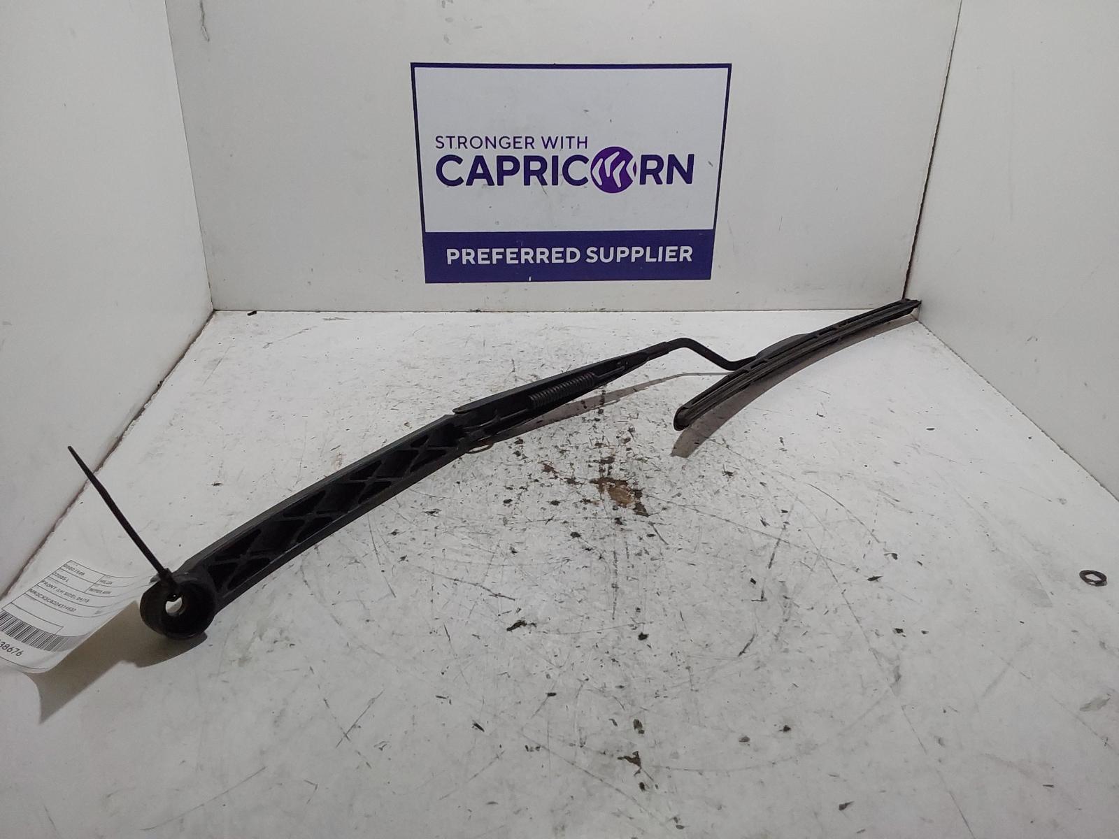 View Auto part Wiper Arm Toyota Hilux 2021