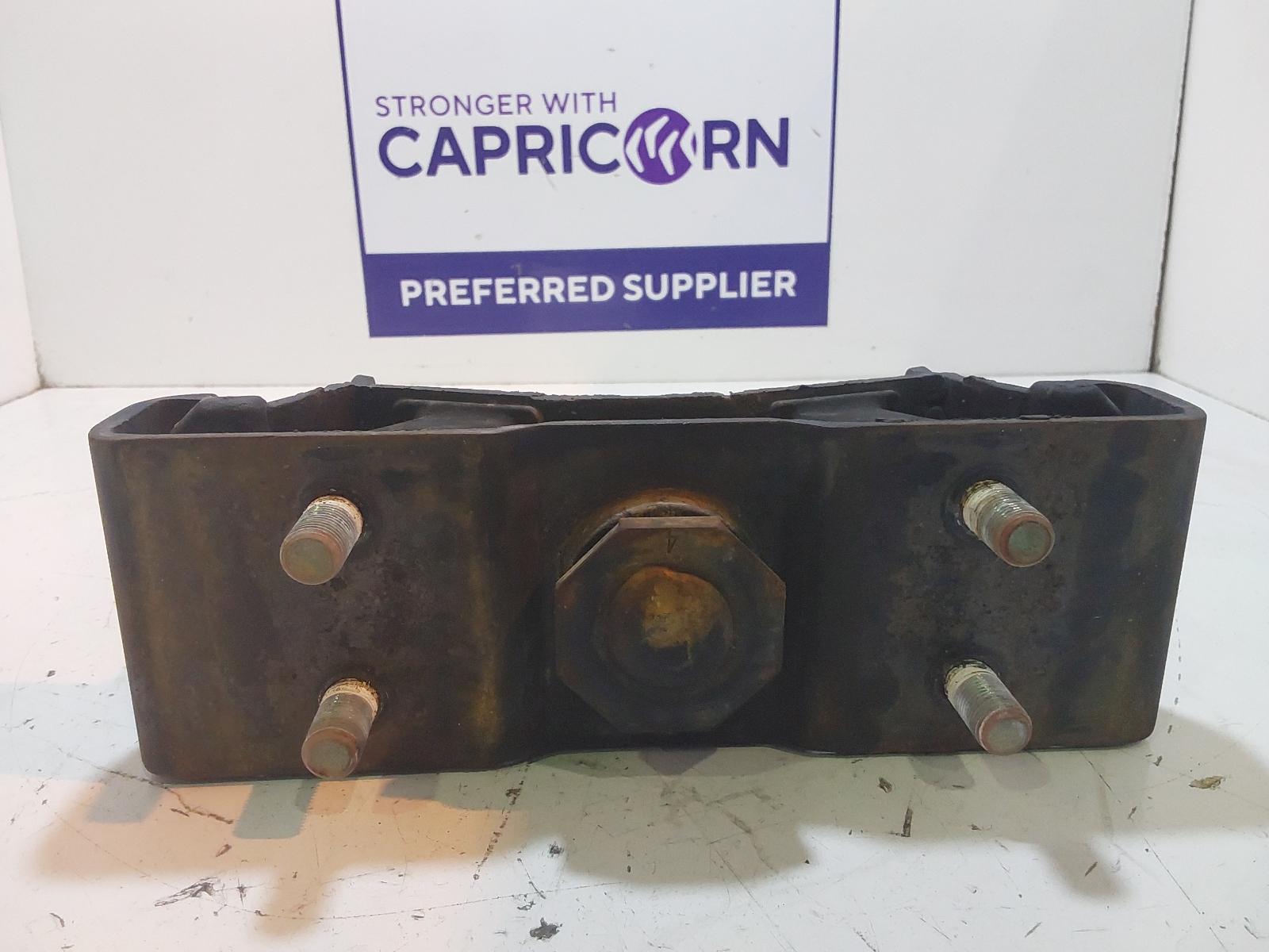 View Auto part Mount Mitsubishi Triton 2017