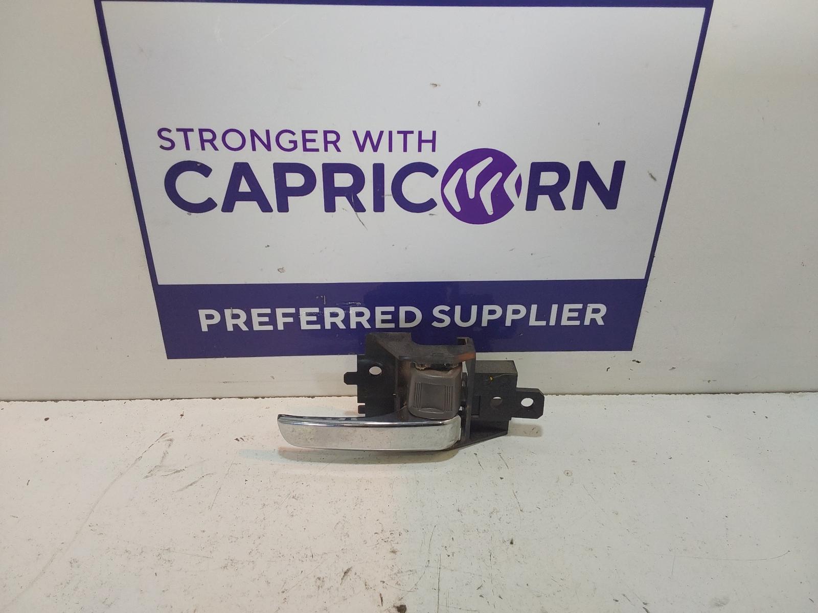 View Auto part Door Handle Mitsubishi Triton 2017