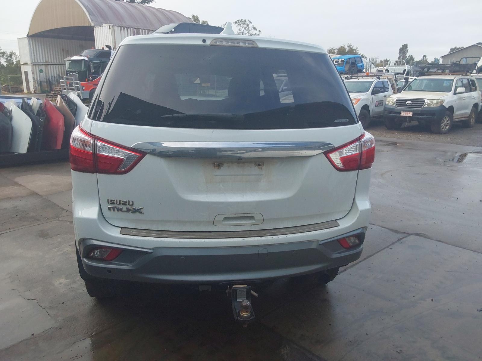 View Auto part Intercooler Isuzu Mu-x 2018