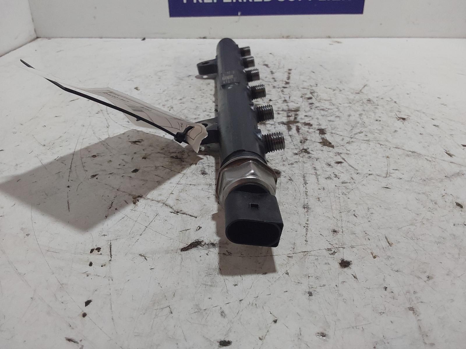 View Auto part Injection Rail Mazda Bt50 2012