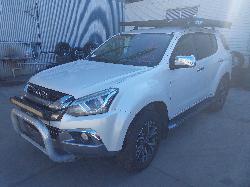 View Auto part A/C Condenser Isuzu Mu-x 2021