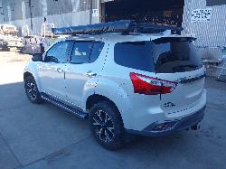 View Auto part A/C Condenser Isuzu Mu-x 2021