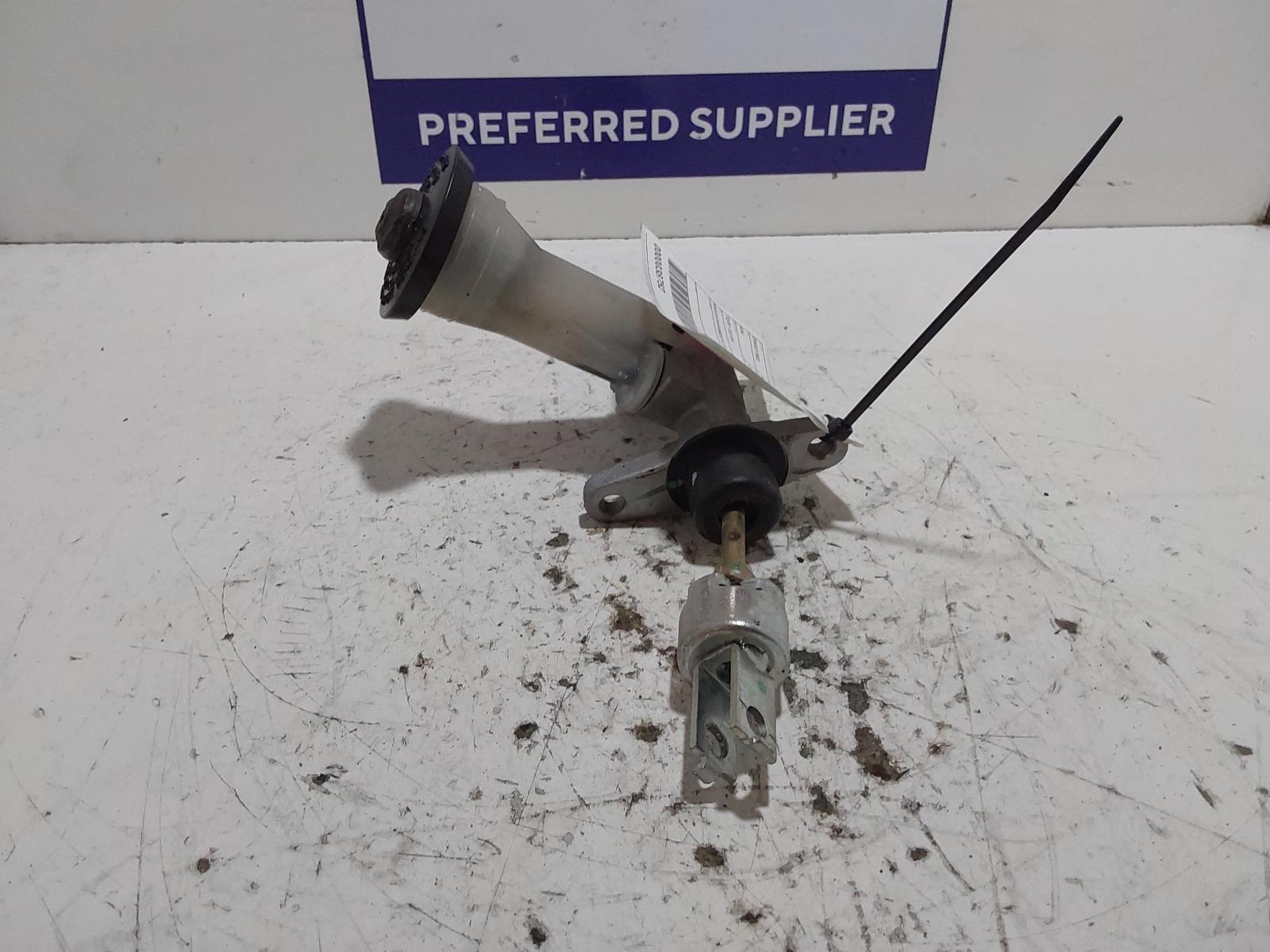 View Auto part Clutch Master Cylind Toyota Hilux 2002