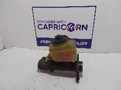 View Auto part Master Cylinder Toyota Hilux 1989