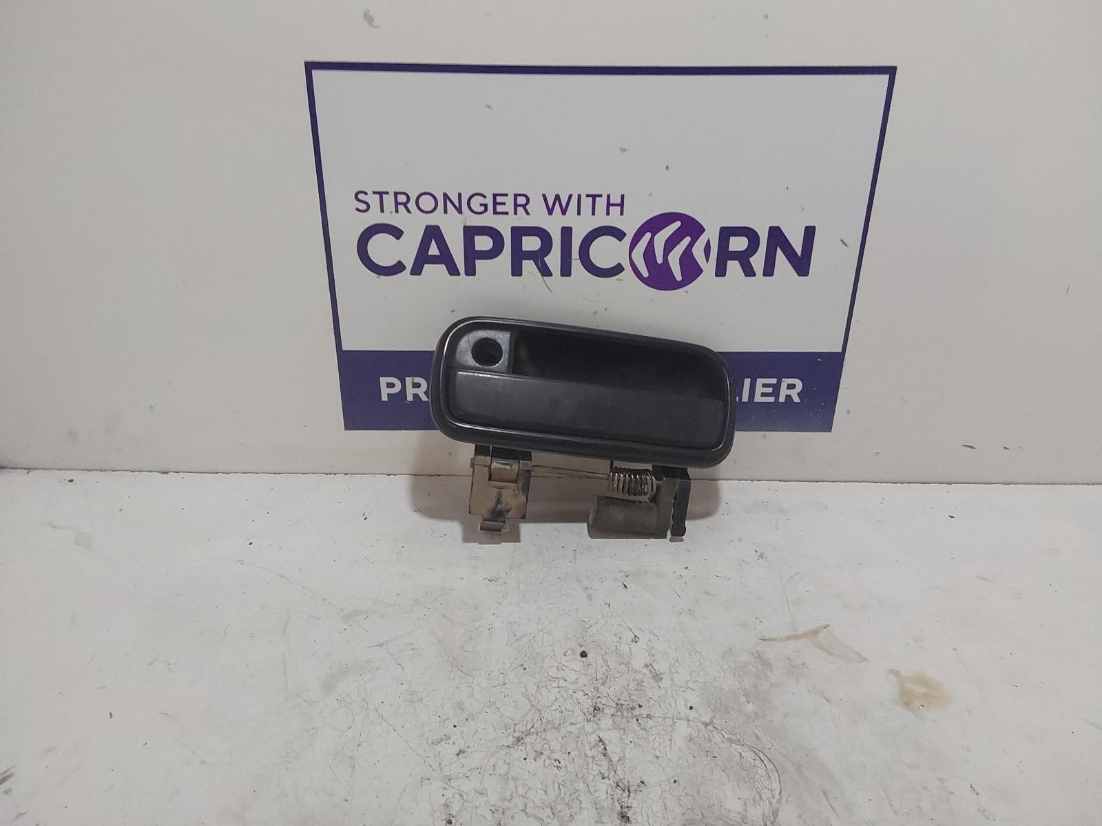 View Auto part Door Handle Toyota Hilux 2004