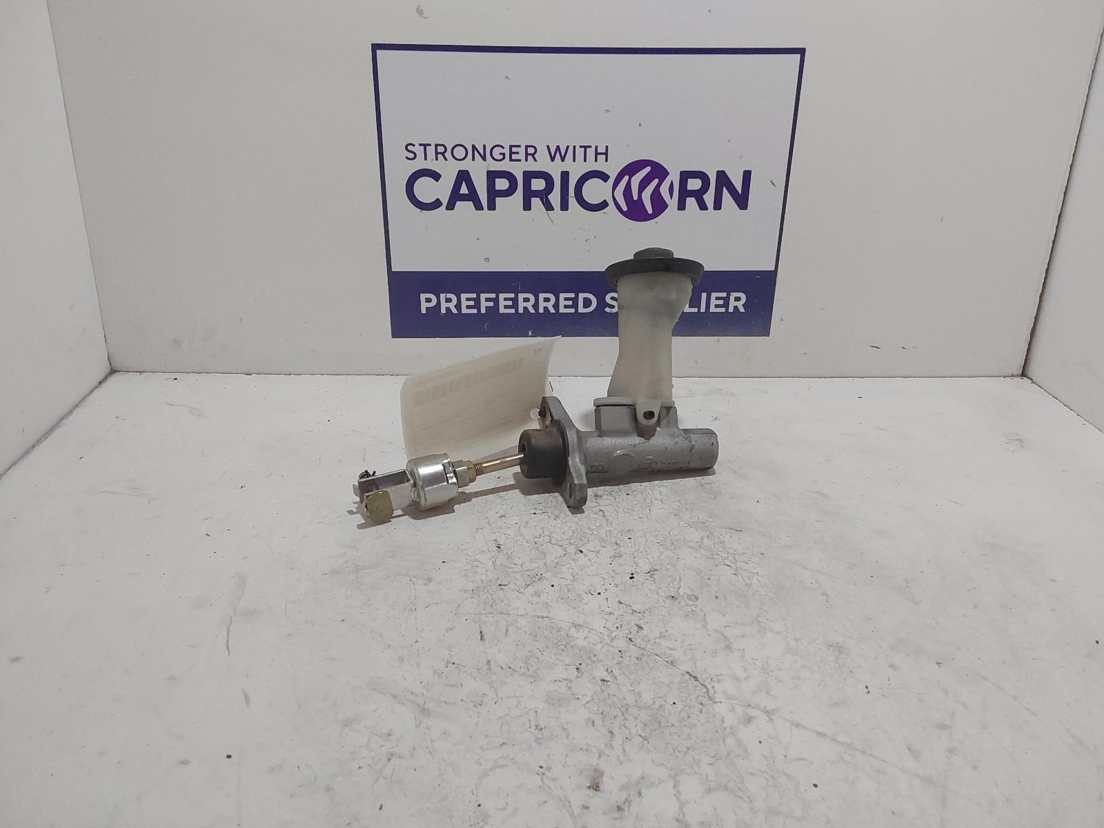 View Auto part Clutch Master Cylind Toyota Hilux 2004
