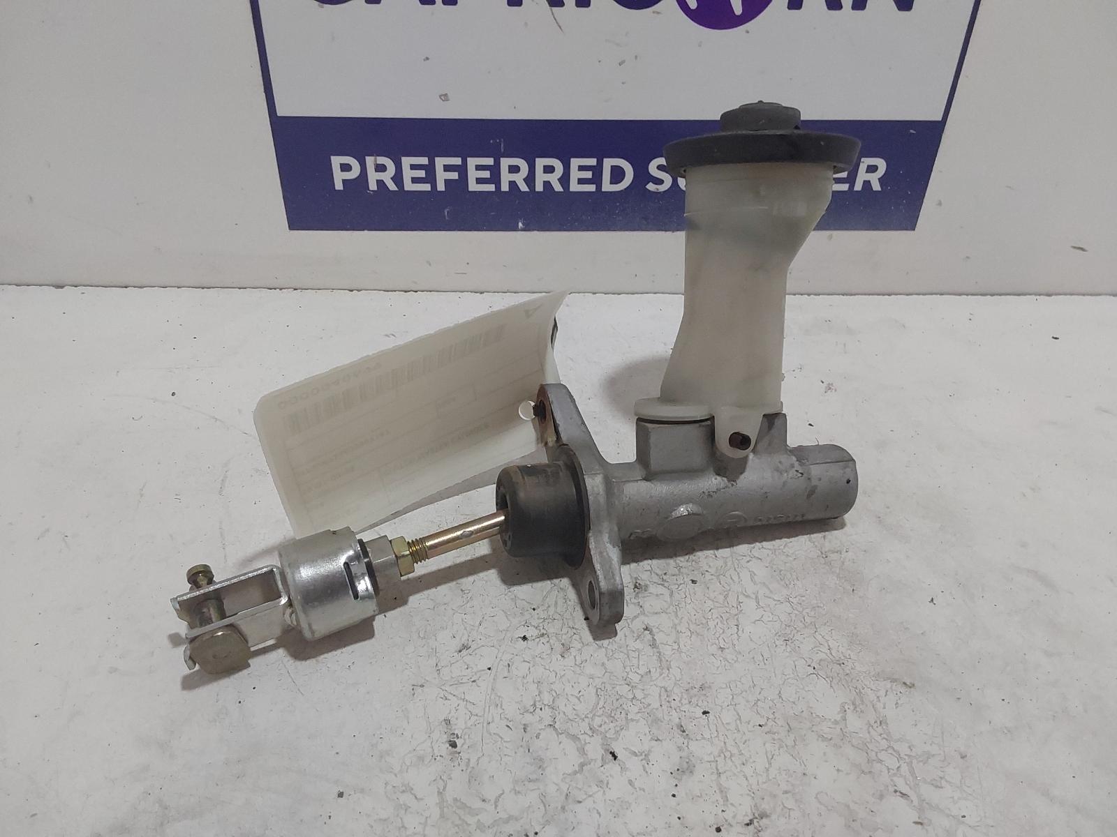 View Auto part Clutch Master Cylind Toyota Hilux 2004