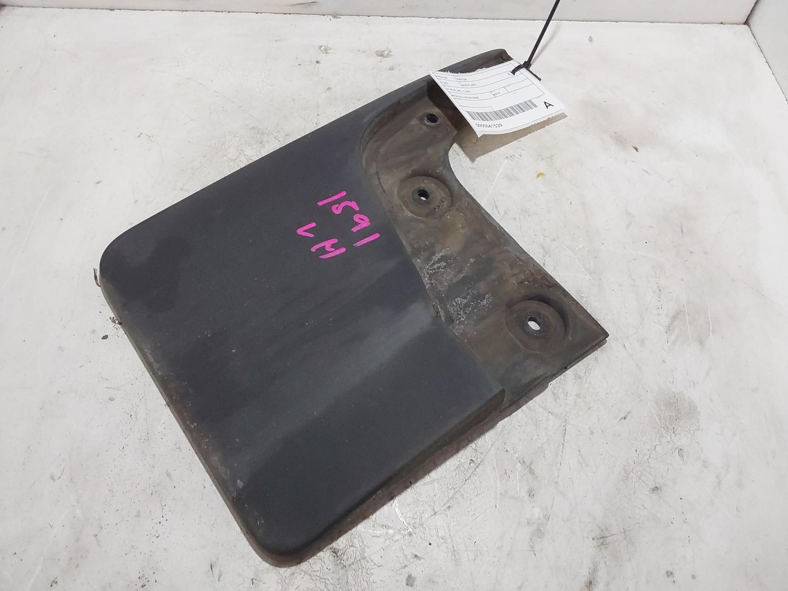 View Auto part Mud Flaps Mitsubishi Triton 2019