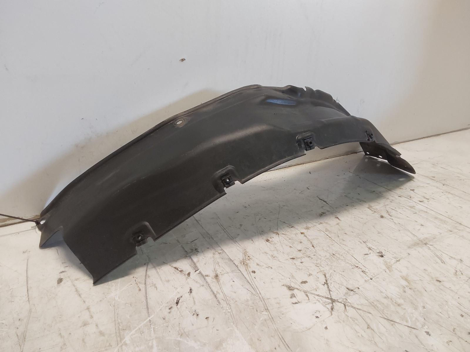 View Auto part Left Guard Liner Mitsubishi Triton 2019