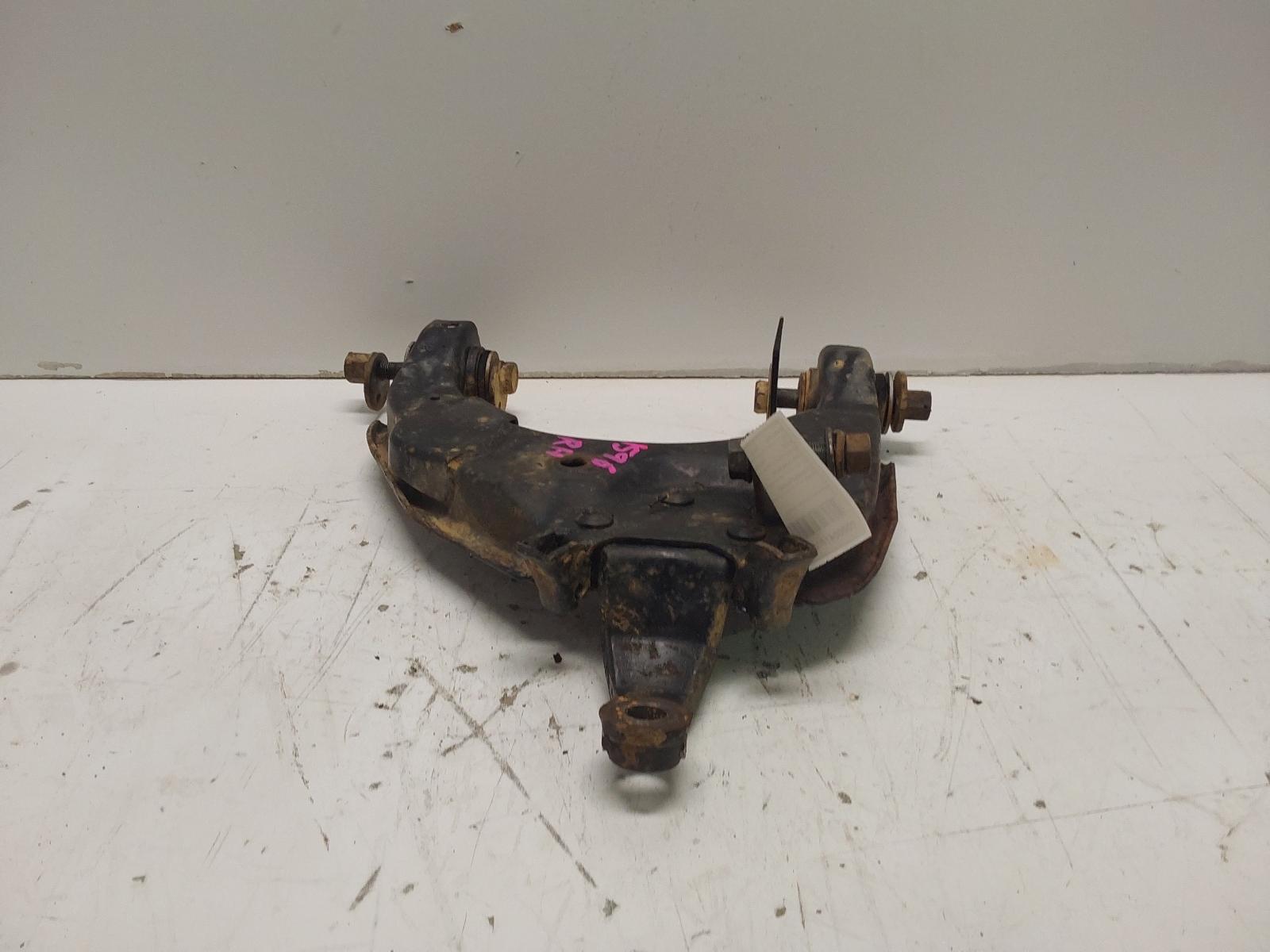 1995 Toyota Hilux Right Front Lower Control Arm View Auto part Right Front Lower Control Arm Toyota Hilux 1995