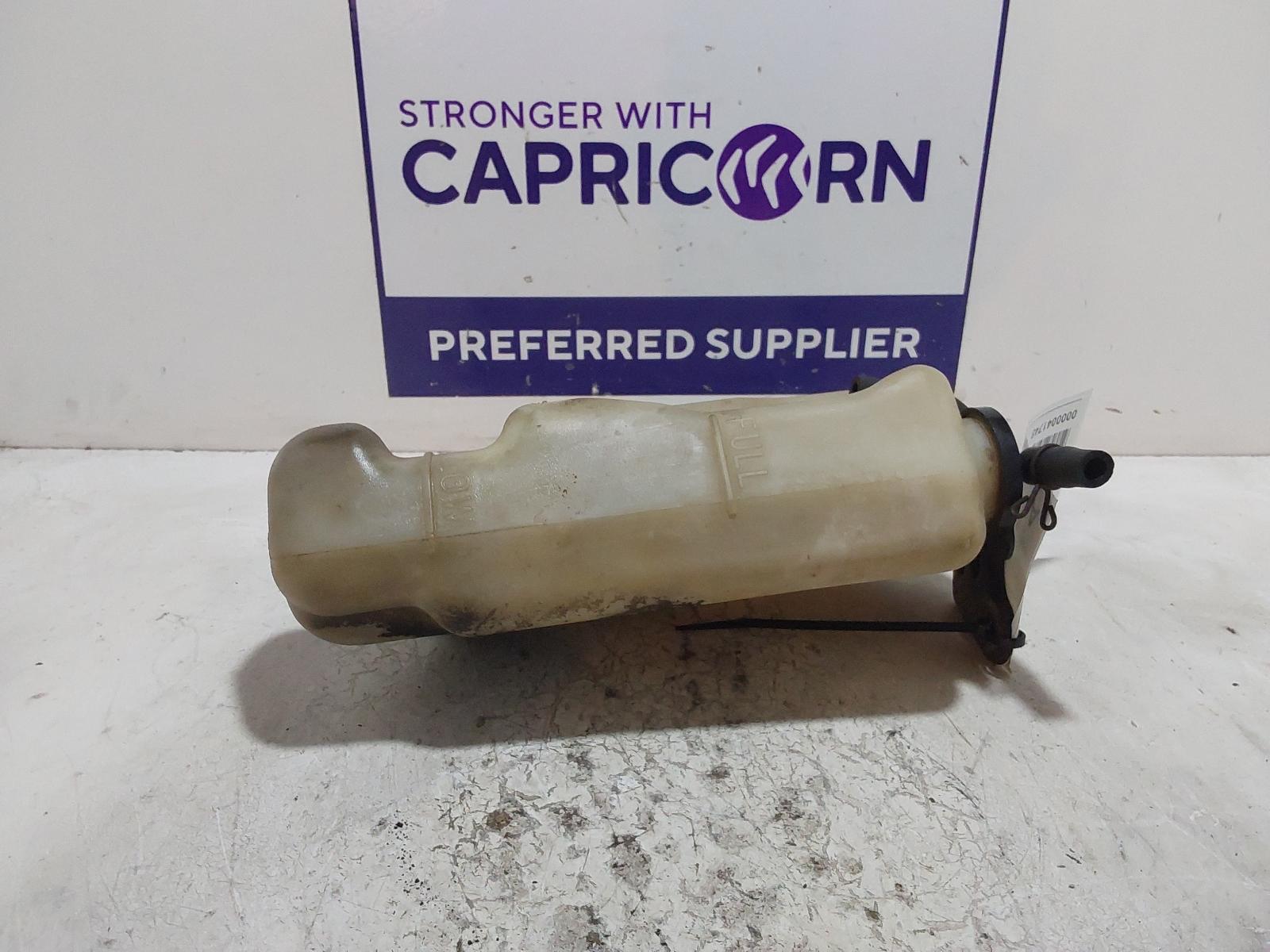 1995 Toyota Hilux Overflow Bottle View Auto part Overflow Bottle Toyota Hilux 1995
