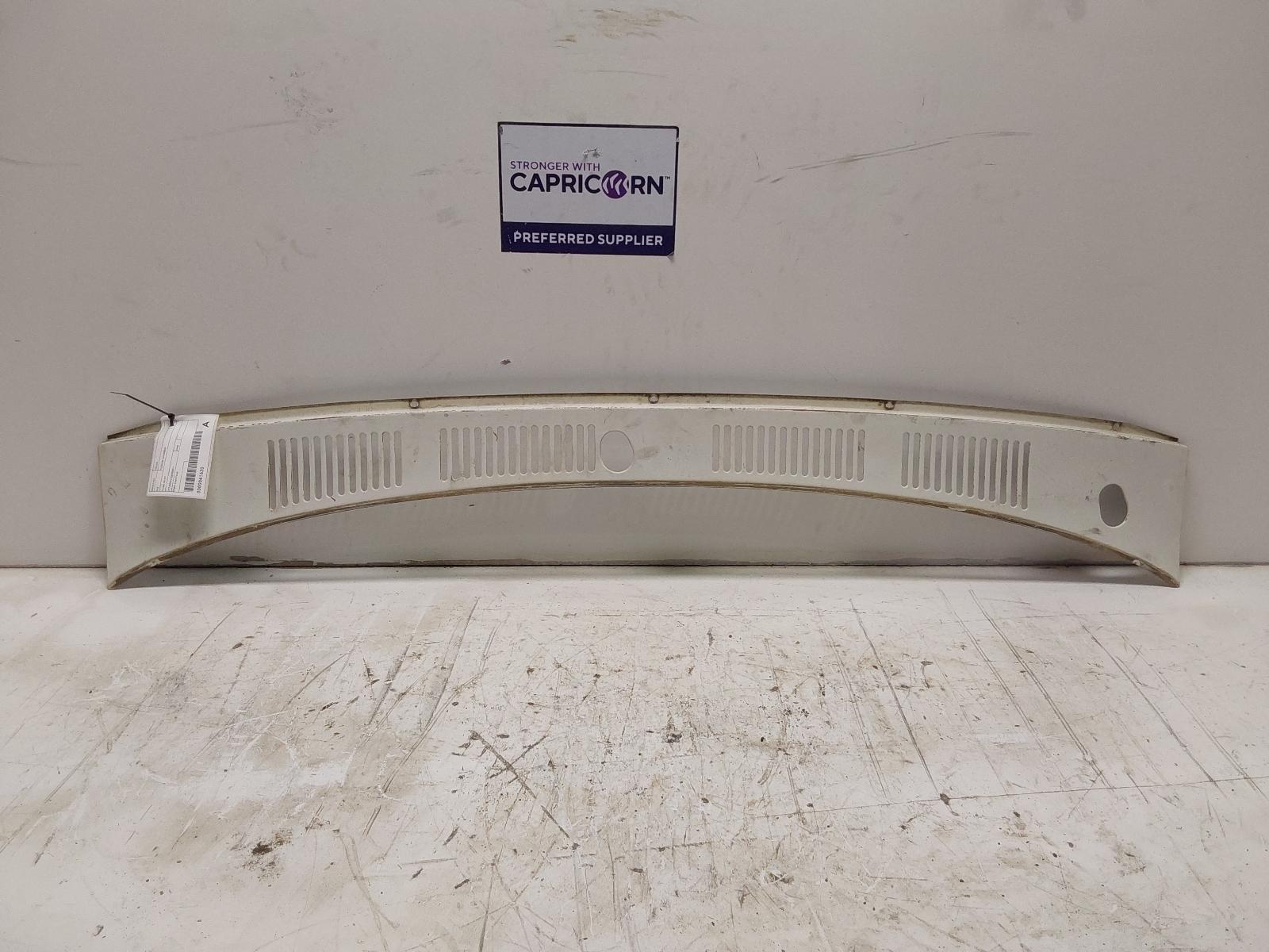 View Auto part Plenum Chamber Toyota Hilux 1995