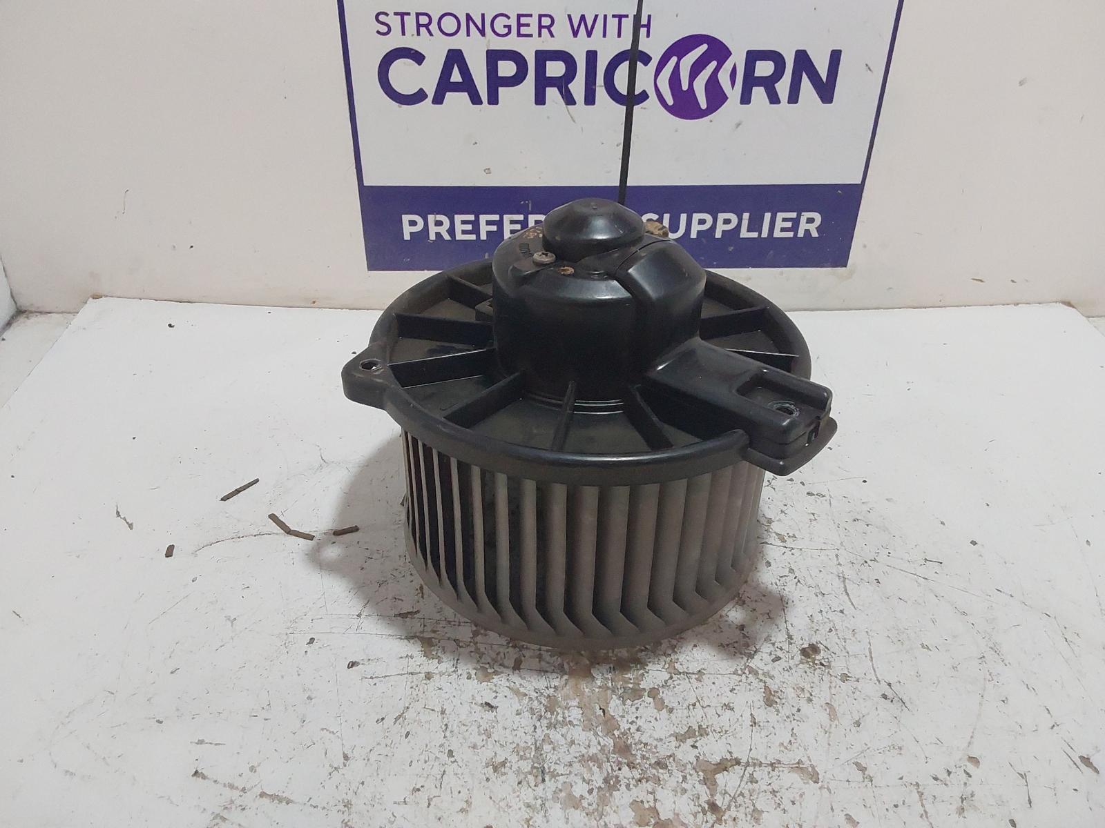 View Auto part Heater Fan Motor Toyota Hilux 1999