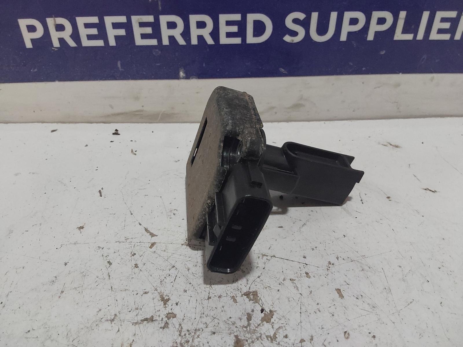 View Auto part Air Flow Meter Toyota Hilux 1999