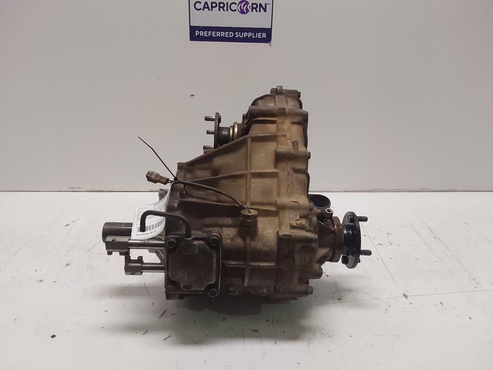 View Auto part Transfer Case Toyota Hilux 2002